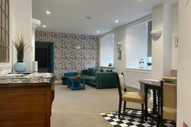 2 bed house, The Square, Stonehouse, Plymouth, PL13JS - Image 4